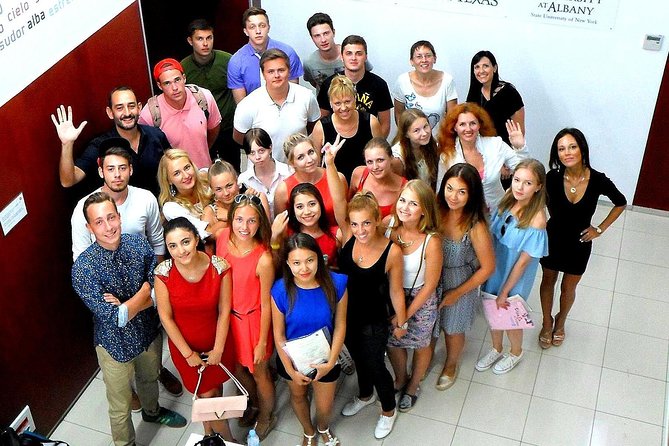 1 Week Intensive Spanish Course (20 Lessons/Week) - Your Week at a Glance: 20 Lessons and Real City Time