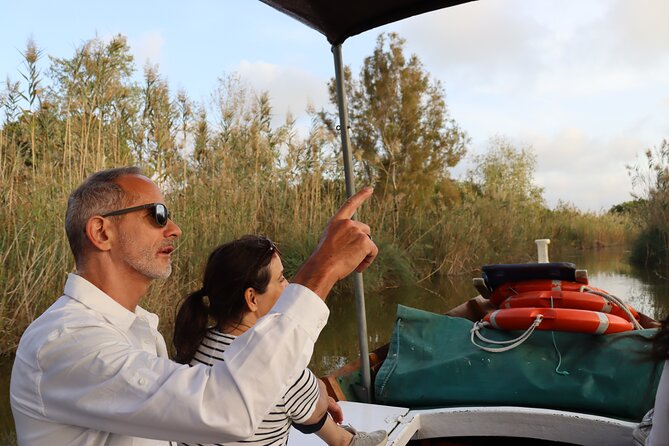 Albufera Private Day Tour: Paella, Boat Cruise and Nature Walk - Getting set up: pickup, timing, and the English guide