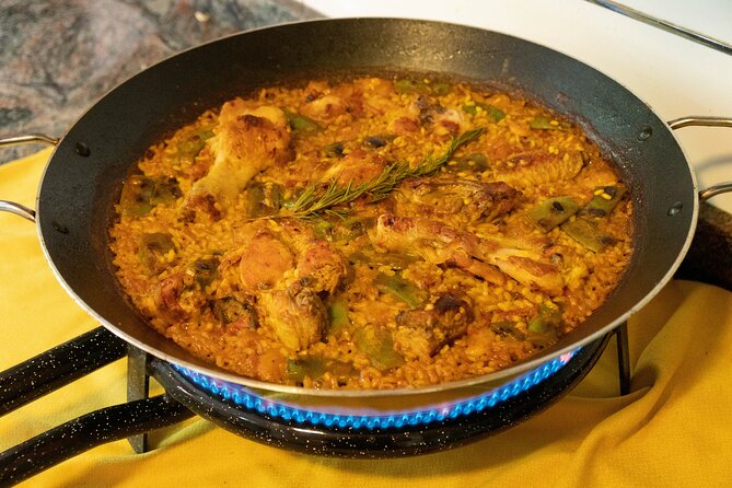 Any Day is Sunday: Paella Cooking Class with Tapas and Sangria - Paella Valenciana: the steps that separate good from great