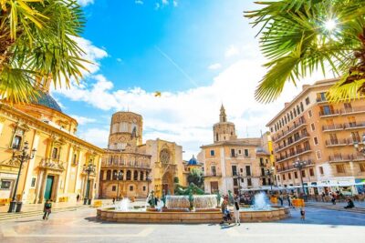 Between Two Gates: A Self-Guided Audio Tour in Valencia - Start at Pont dels Serrans and feel the Turia story take shape
