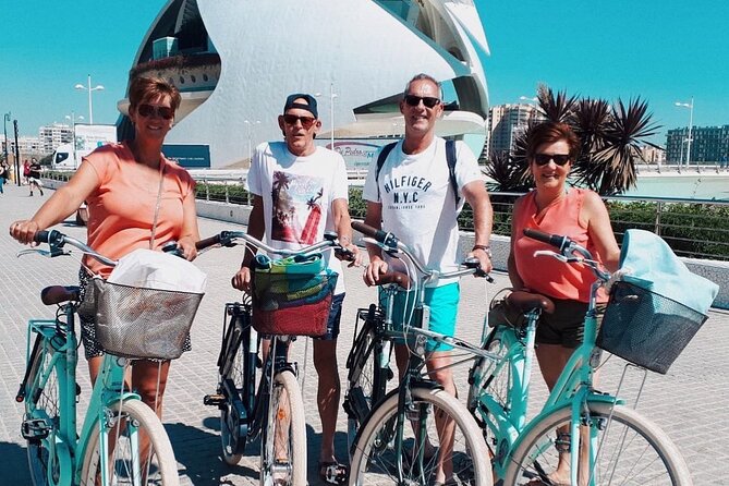 Bike Grand Valencia Private Tour - Stop 2: Jardi del Túria—park life, Roman ruins, and Park Gulliver