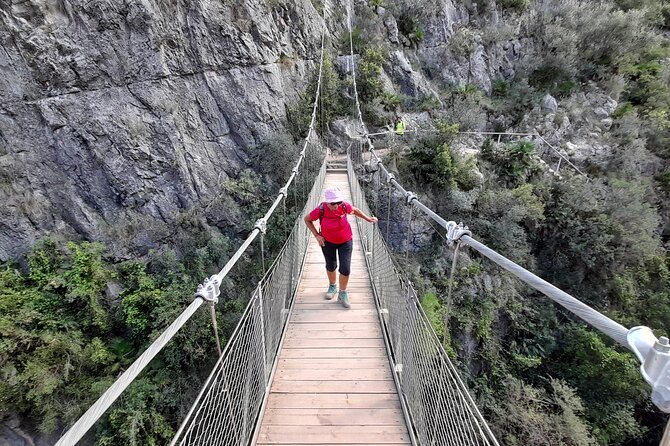 Chulilla Hike to the Hanging Bridges from Valencia - Cave Paintings in the Canyon: History You Can Actually See