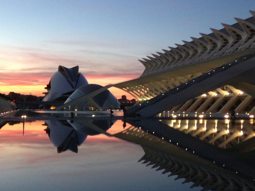 City of Arts and Sciences & Oceanografic 2-Hour Guided Tour - Key things to know before you go