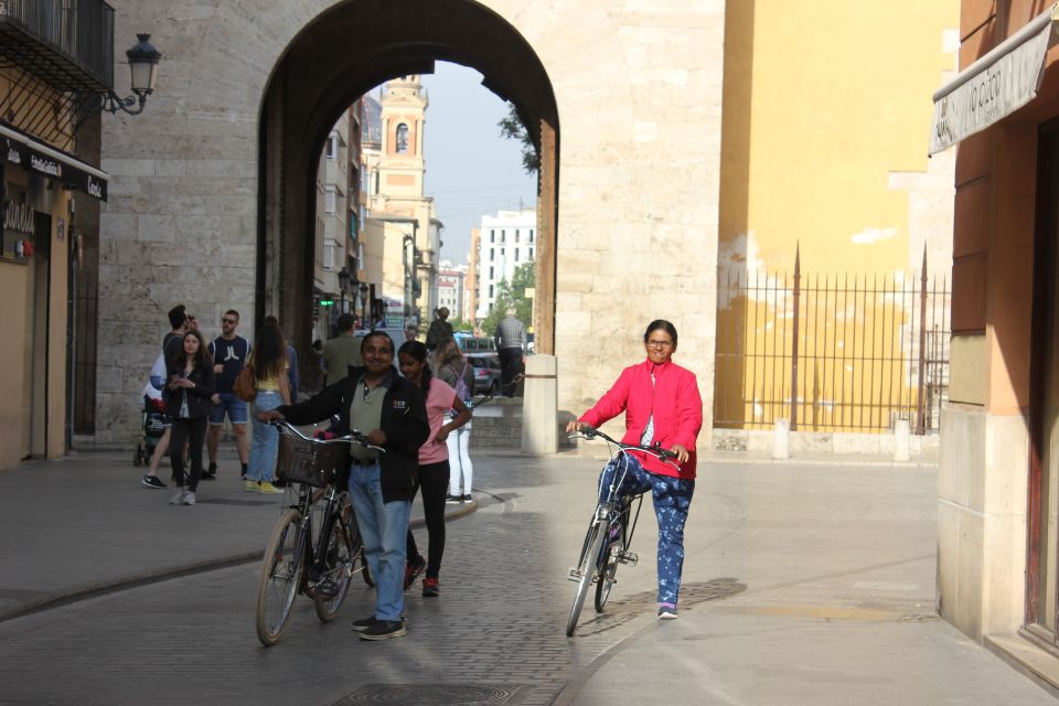 City of Arts & Sciences Tour on Bicycle, E-Bike or E-Step - Should you book this City of Arts and Sciences bike tour?