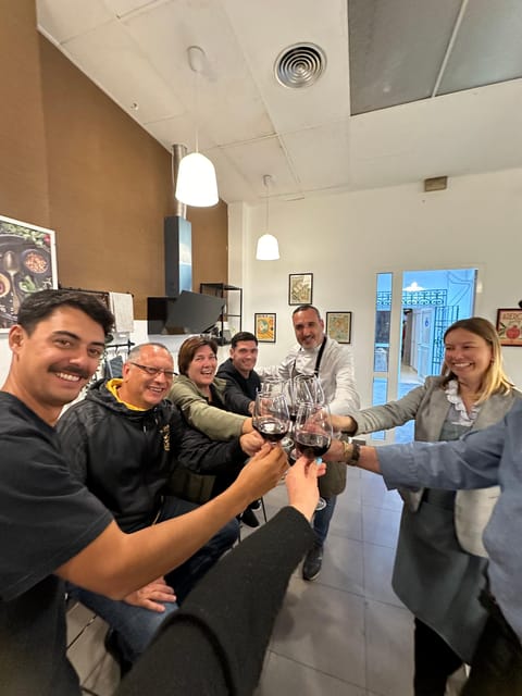 Class of Valencian Paella with welcome drinks and tapas - The Welcome Drinks and Tomato Perellò: Setting Up Your Meal