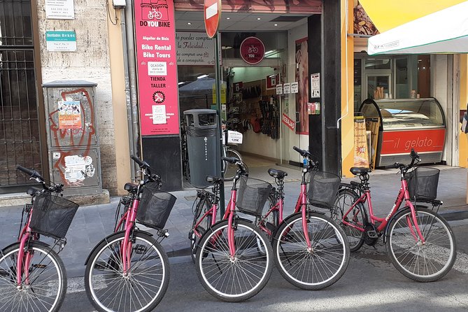 Daily Bike Rental Valencia - What You Ride: Variety of Bikes Plus Real City Gear