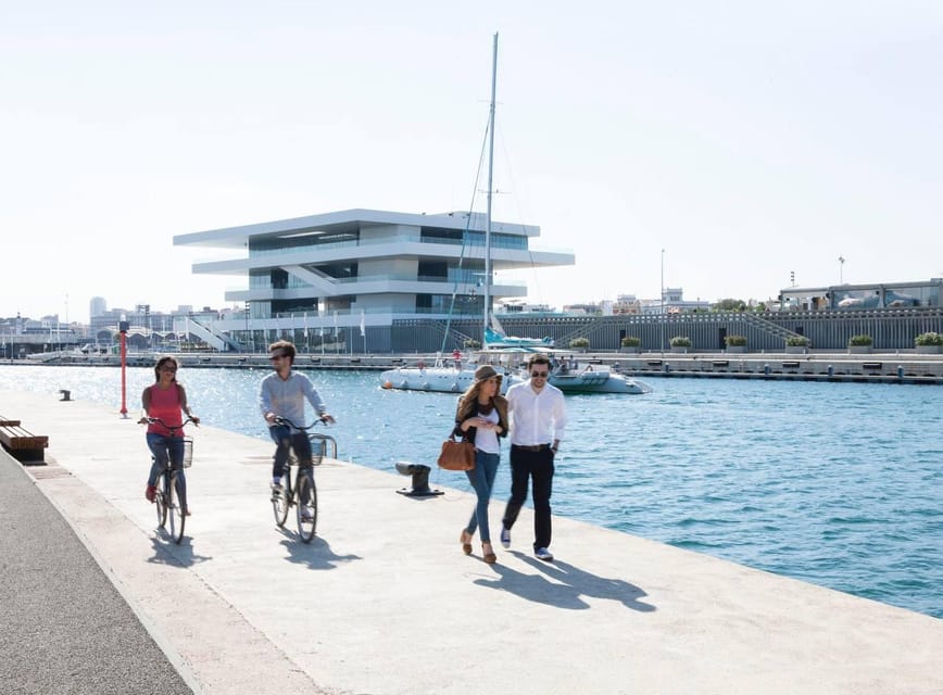 Discover & Taste Valencia on a Bike Tour (tapas + bike) - Getting started at Like Bike Rental and a 3-hour rhythm