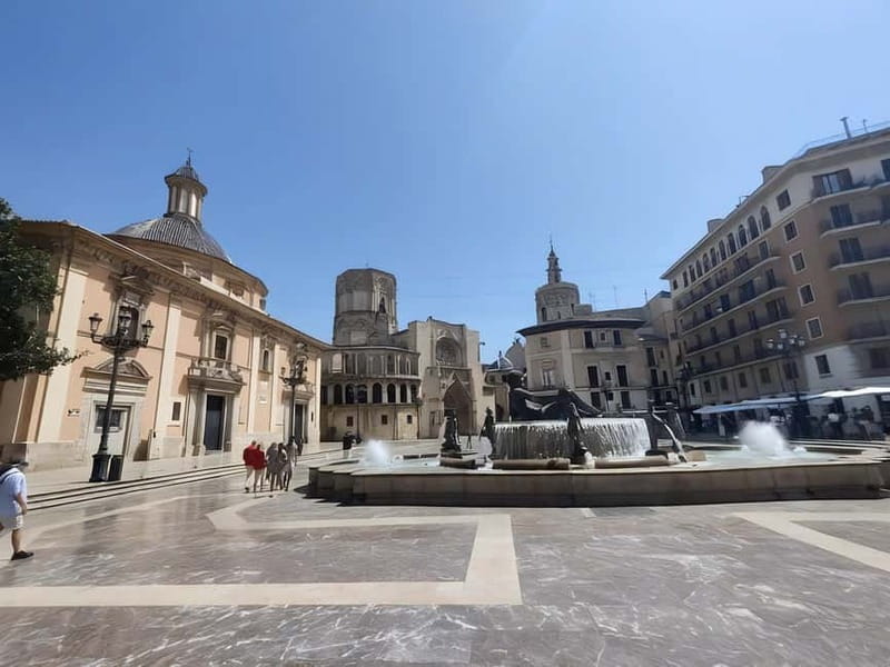 Discover Valencia yourself with a Playful walking tour! - Quick “day-of” checklist before you start