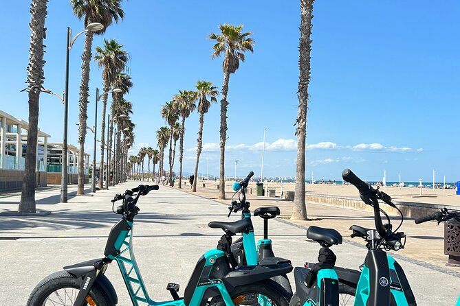E-bike Tour: Beaches, & City of Arts and Sciences (From €30,00) - Playa de Las Arenas and Malvarrosa: Two Promenade Styles