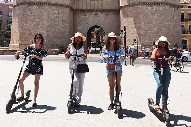 E-Scooter Grand Valencia Private Tour - Jardí del Turia: the park section that changes your mood