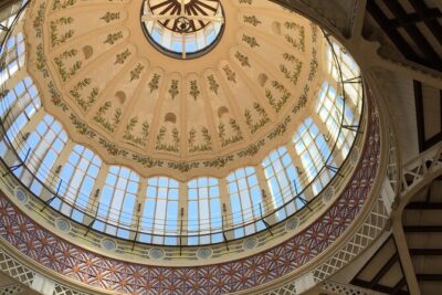 Essential Valencia Tour - Ajuntament de Valencia: a city hall you actually want to look at