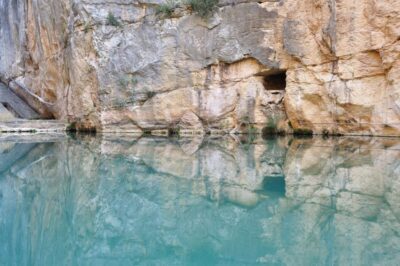 From Costa Blanca: Chulilla and the Hanging Bridges Day Trip - The walking plan: moorish streets, castle climb, then canyon hiking