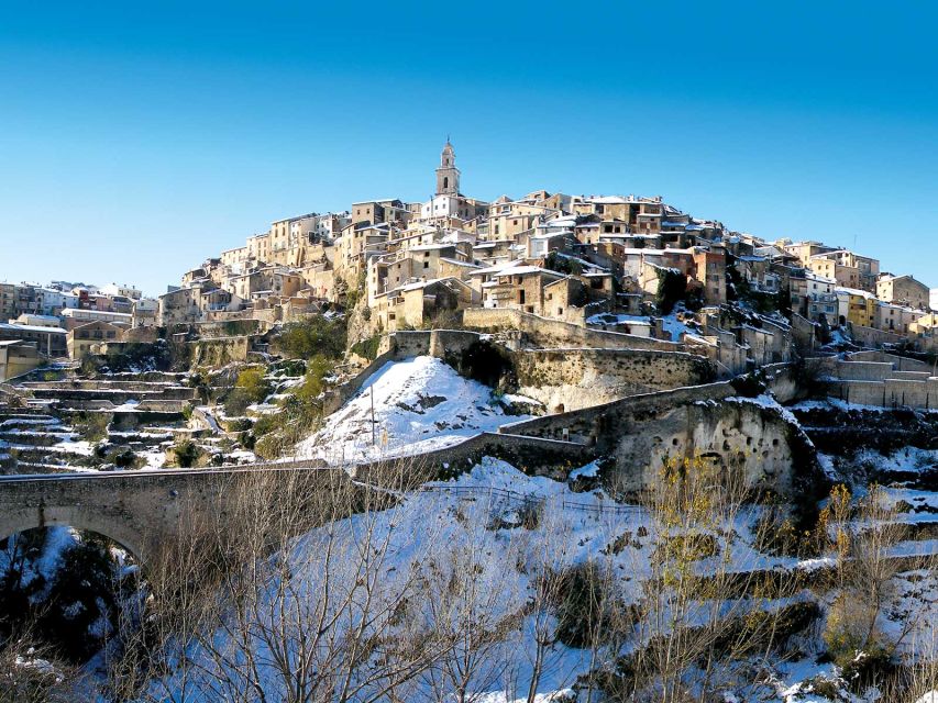 From Valencia: Bocairent and Covetes dels Moros Day Trip - Bocairent’s Rock-Perched Old Quarter: What You’ll Actually See