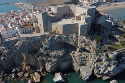 From Valencia: Day Tour in Peniscola, Game of Thrones - Peñíscola Castle rooms, Pope Luna, and the Templars