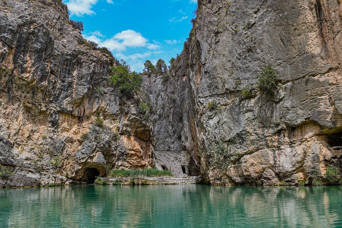 From Valencia: Hiking and Hanging Bridge Adventure in Chulilla - Hanging Bridges Hike: Steps, Height Feelings, and How to Stay Comfortable