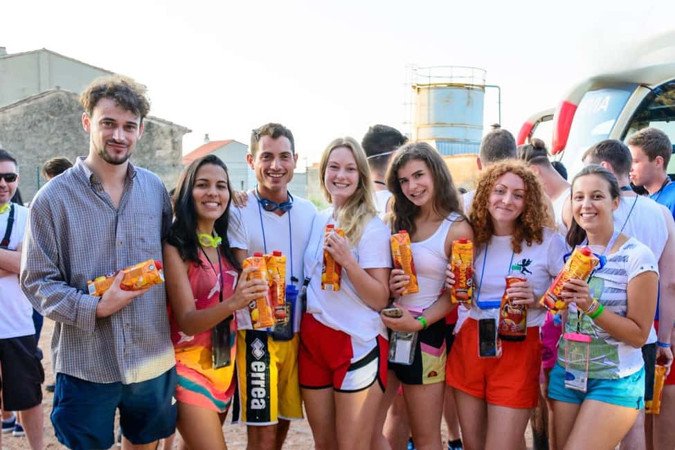 From Valencia: La Tomatina 2025 - What to wear and pack: the practical checklist that saves your phone