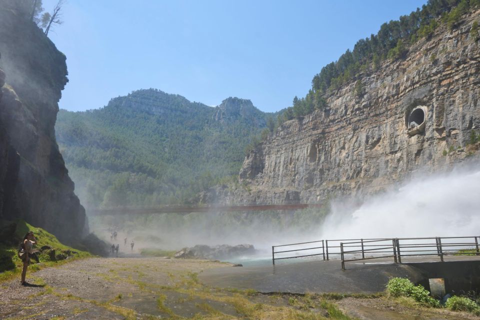 From Valencia: Montanejos Tour with Guided Hike - Who This Tour Is Best For (And Who Should Skip It)