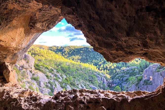 Full-day Hiking at Ruta the Aqua across Pena Cortada - Calles morning: coffee or tea before the first easy stretch
