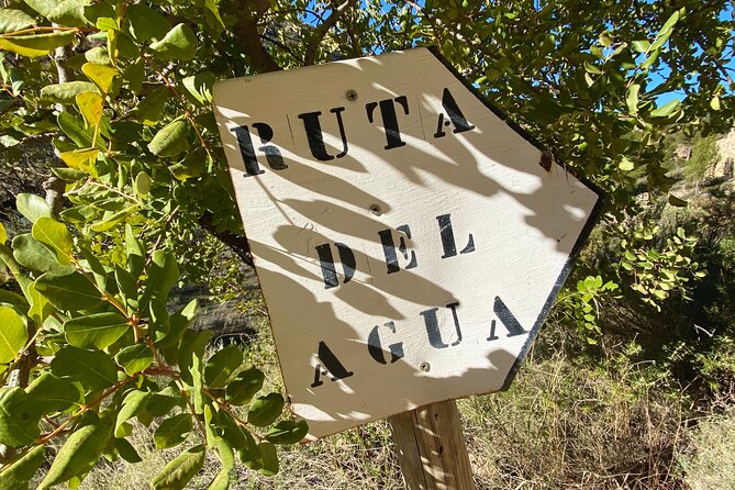 Full-day Hiking at Ruta the Aqua across Pena Cortada - Peña Cortada: the Roman aqueduct cut into rock