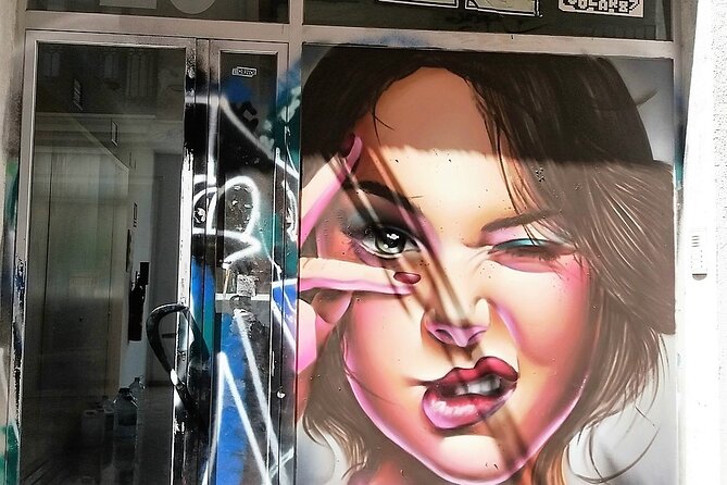 Grafiti tour and Carmen Quarter - Should you book the Grafiti tour in the Carmen Quarter?
