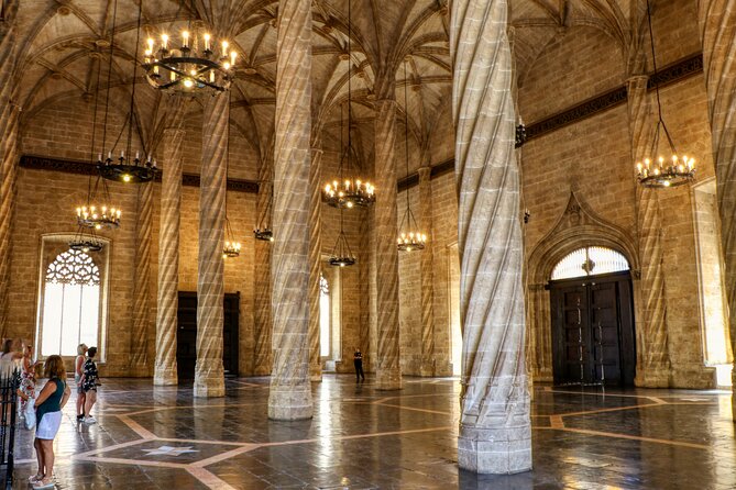 Highlights of Valencia Half-Day Private Tour with Local Tasting - Meeting Point and Finish at Jardines de Monforte