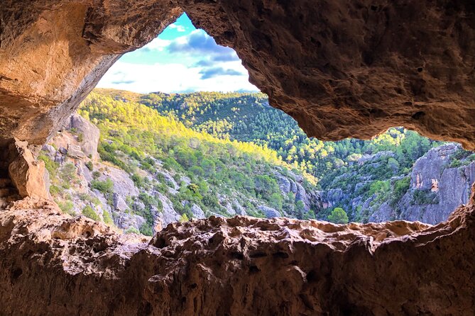 Hiking Tour of the Roman Aqueduct of Peña Cortada and Ruta de Agua - Calles Coffee Stop: Frog Fountain Energy and a Real Morning Pace