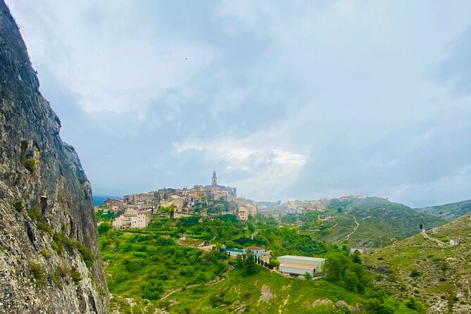 Historic Bocairent, Covetes del Moros Caves and Pou Clar Pools - Barranco del Tarongers hike: 6 km of watermills, sandstone, and ridge views