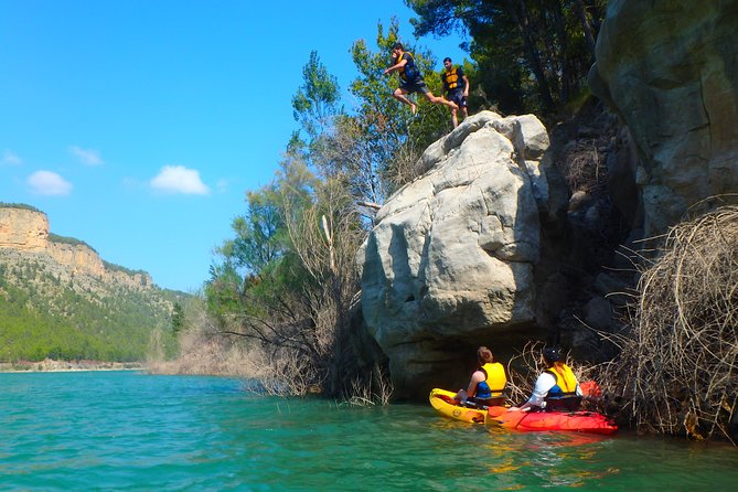 Kayak Routes In A Lake - The hot springs pairing: Montanejos after your paddle