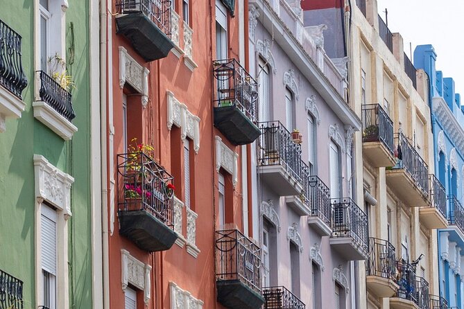 Make Valencian 'Pizza' in Ruzafa - Vermut aperitif first: why that matters for the meal