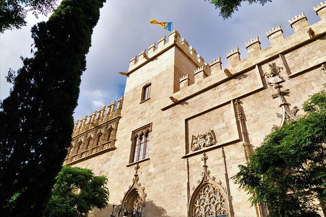 Medieval Valencia Small-Group Walking Tour with Local Guide - A two-hour medieval starter kit in Valencia’s old quarter