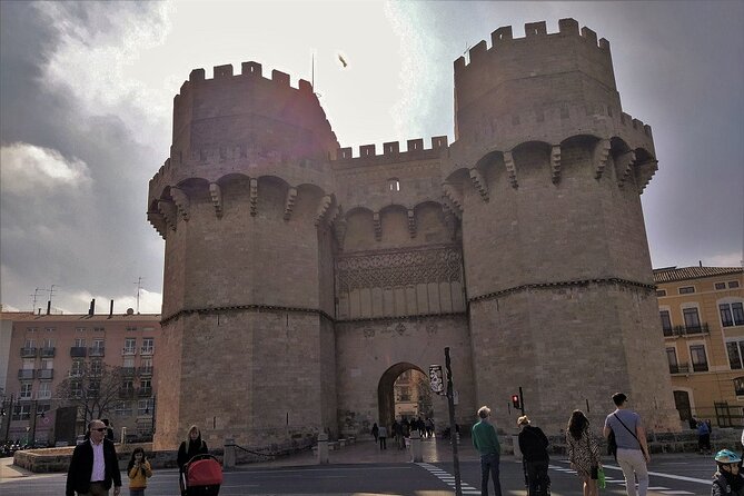 Medieval Valencia Small-Group Walking Tour with Local Guide - When to book and how to get the most out of it
