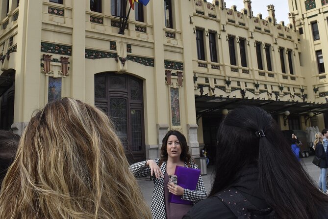 Private Walking Tour of Games and History in the Center of Valencia - Iglesia de los Santos Juanes and the story behind “A little bird told me”