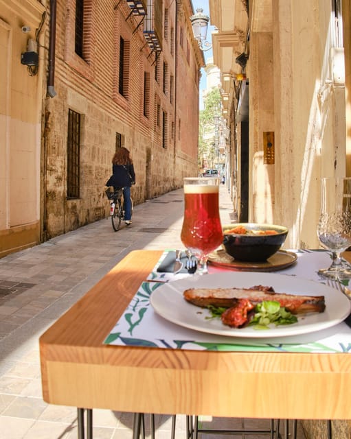 Secret Valencia Experience: The City and Its Flavors - Lonja de la Seda: UNESCO architecture tied to trade