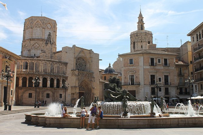 Shore Excursion: City Tour with Tapas in 11th Century Monument - Who Guides This Day Matters: The Human Touch