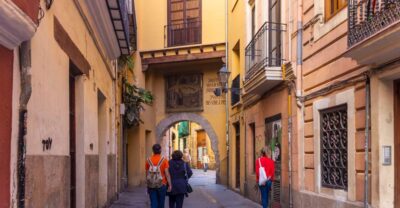 Small-Group Medieval Valencia Walking Tour - Licensed Guide - Getting the big picture from the first viewpoint (15 minutes)