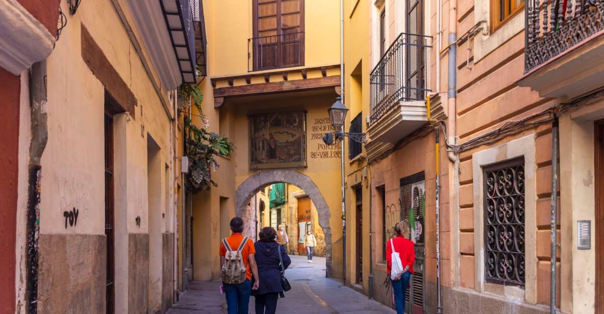 Small-Group Medieval Valencia Walking Tour - Licensed Guide - Getting the big picture from the first viewpoint (15 minutes)