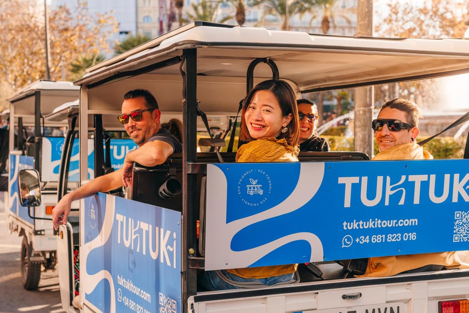 Valencia 1 hour by TukTuki: Essential and Private Tour - Torres Serranos and La Marina: the old Valencia start