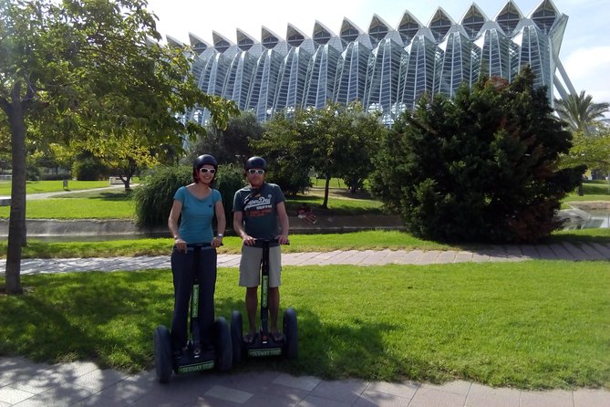 Valencia Arts and Sciences Segway Tour - The bridge and promenade sequence that keeps you moving