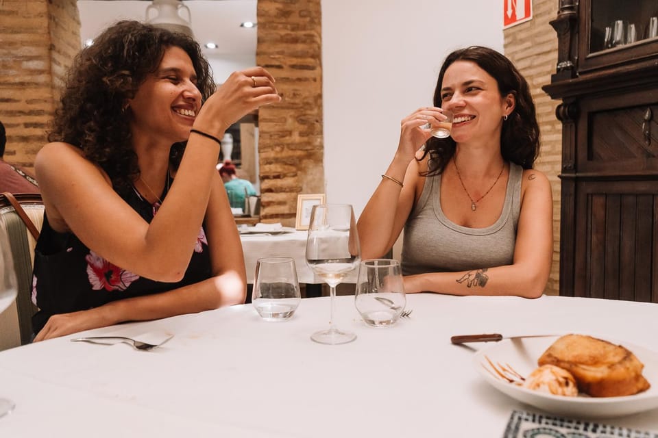 Valencia: Authentic Food Tour with Paella Valenciana - Torres de Serranos: A Short Walk With Big City-Center Payoff