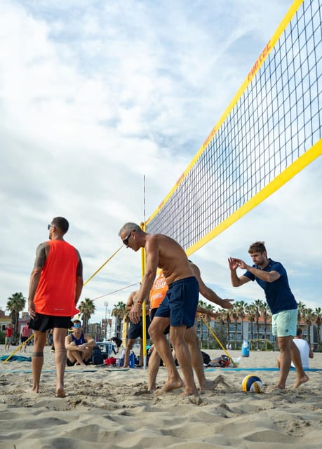 Valencia: Beach Volleyball - Beach Volleyball in Valencia, Without the Gear Hassle