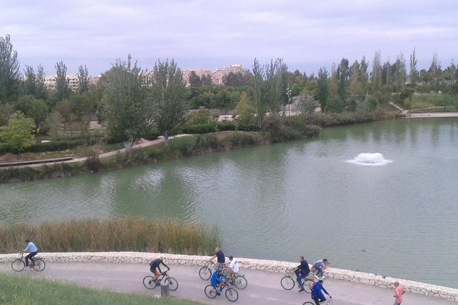 Valencia Bike or Segway Tour - Calatrava’s influence: Santiago Calatrava bridge, metro views, and the City of Arts and Sciences