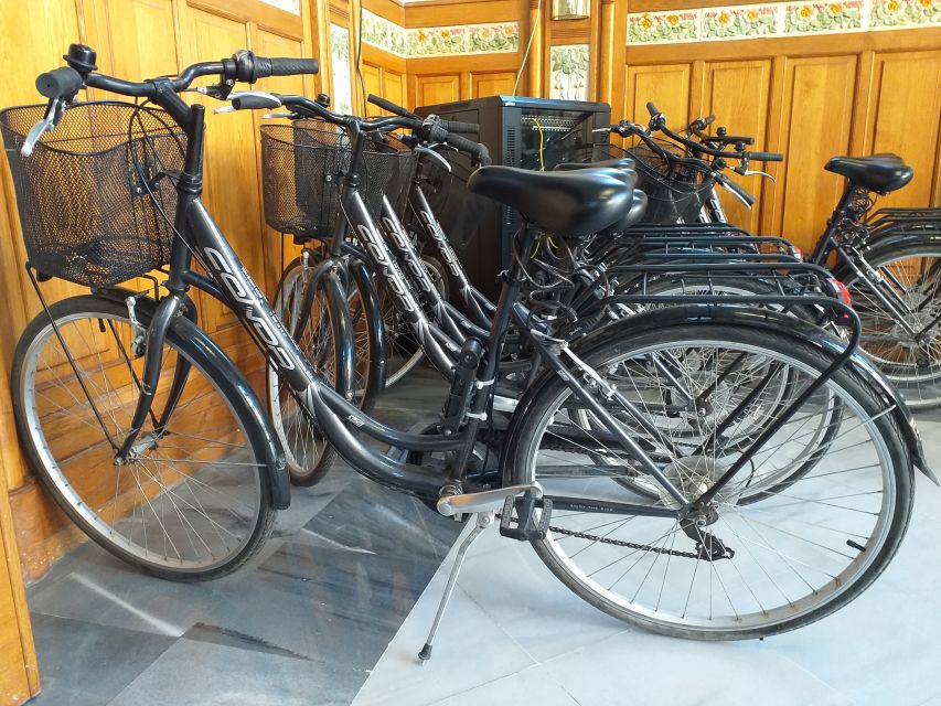 Valencia: Bike Rental for 1 to 4 Days - Gear Included: Basket, Lock, Helmet, and Kids’ Seats
