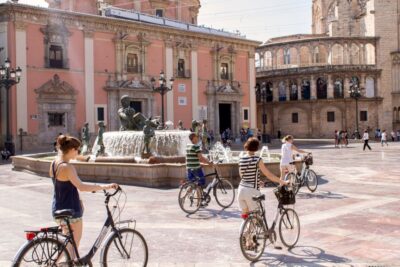 Valencia Bike Tour - Meet at Hola! Rent a Bike and Get Rolling Smoothly