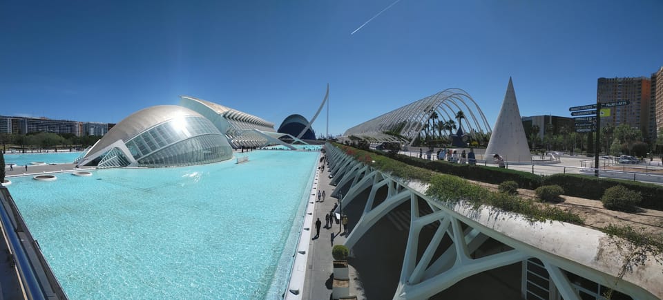 Valencia, Biketour of all the city with a local guide - Why a Valencia bike tour feels smarter than walking