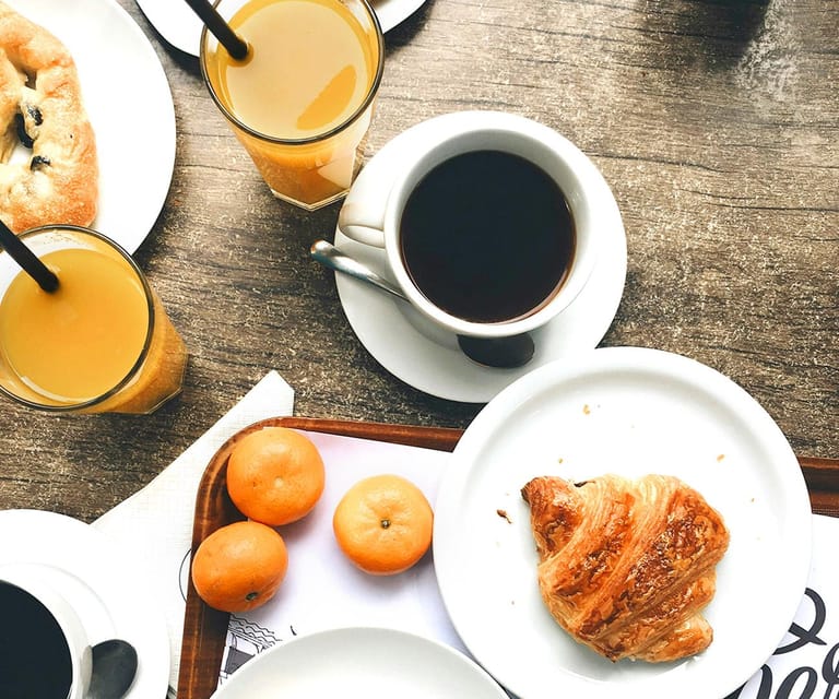 Valencia: Breakfast Brunch on a boat tour | food and drinks - Onboard Comfort: Sunbeds, Space, and Bluetooth Music