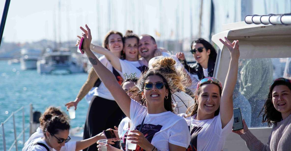 Valencia: Catamaran Party Boat - Getting on Time, Knowing the Rules, and Respecting the Vibe
