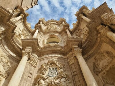 Valencia: Cathedral, St Nicholas, and Lonja de la Seda Tour - Church of San Nicolás: the Baroque ceiling and the light show effect