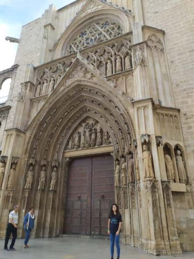 Valencia: City Walking Tour with Top Attractions - ITALIAN - Starting at Plaça dels Furs and the Serranos-Towers meeting point
