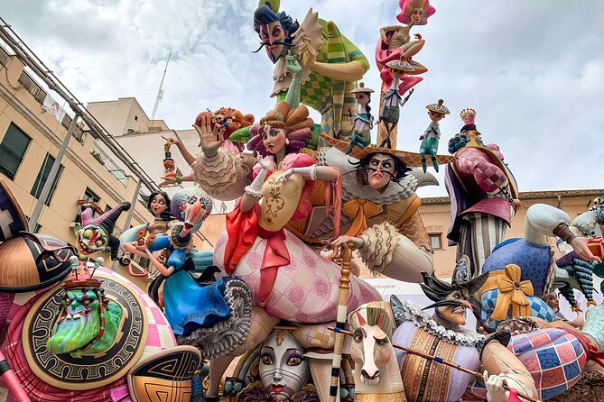 Valencia: Fallas Festival Walking Tour with Entry Ticket - Meeting at Plaza del Ayuntamiento: start your day with the right frame