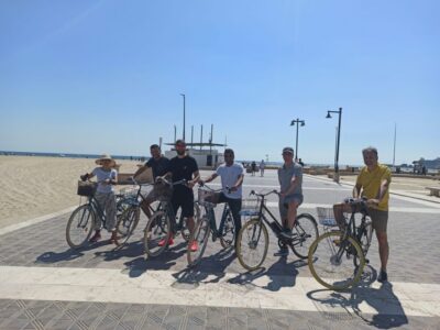 Valencia: Full-Day Bike Rental - Where You Start: Calle Náquera and the Torres de Serranos Area